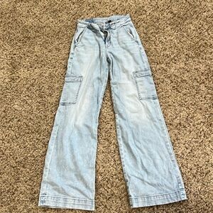 American Eagle cargo jeans size 000